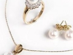 代表長(zhǎng)久圓滿的鉆石珍珠首飾女人必不可少